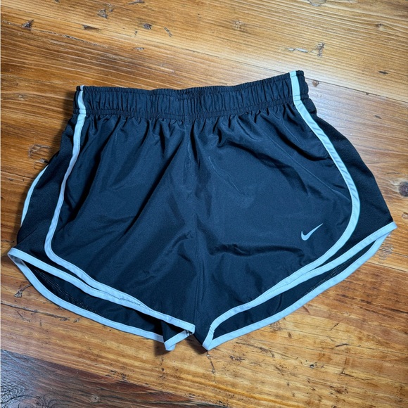 2 PAIRS Nike Womens Tempo Brief-Lined Running Shorts 3” inseam Black/White SMALL - Picture 11 of 16